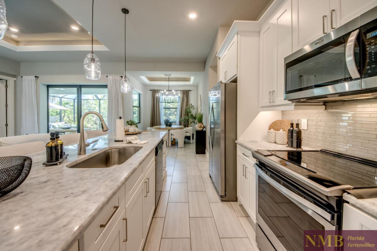 Ferienhaus-Cape-Coral-Marie-Angeline_31-Kitchen