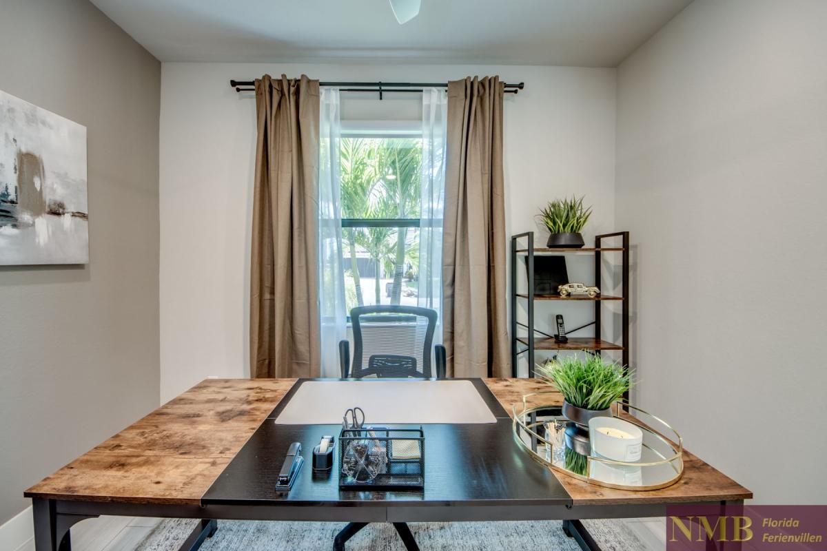 Ferienhaus-Cape-Coral-Marie-Angeline_35-Office
