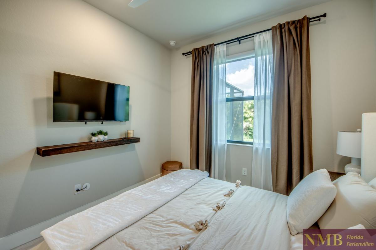 Ferienhaus-Cape-Coral-Marie-Angeline_52-Bedroom-3