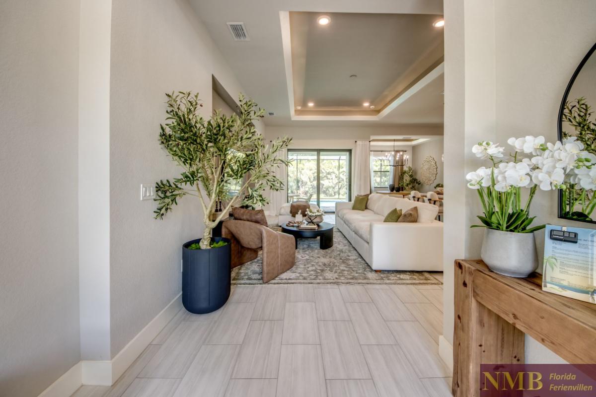 Ferienhaus-Cape-Coral-Marie-Angeline_8-Foyer