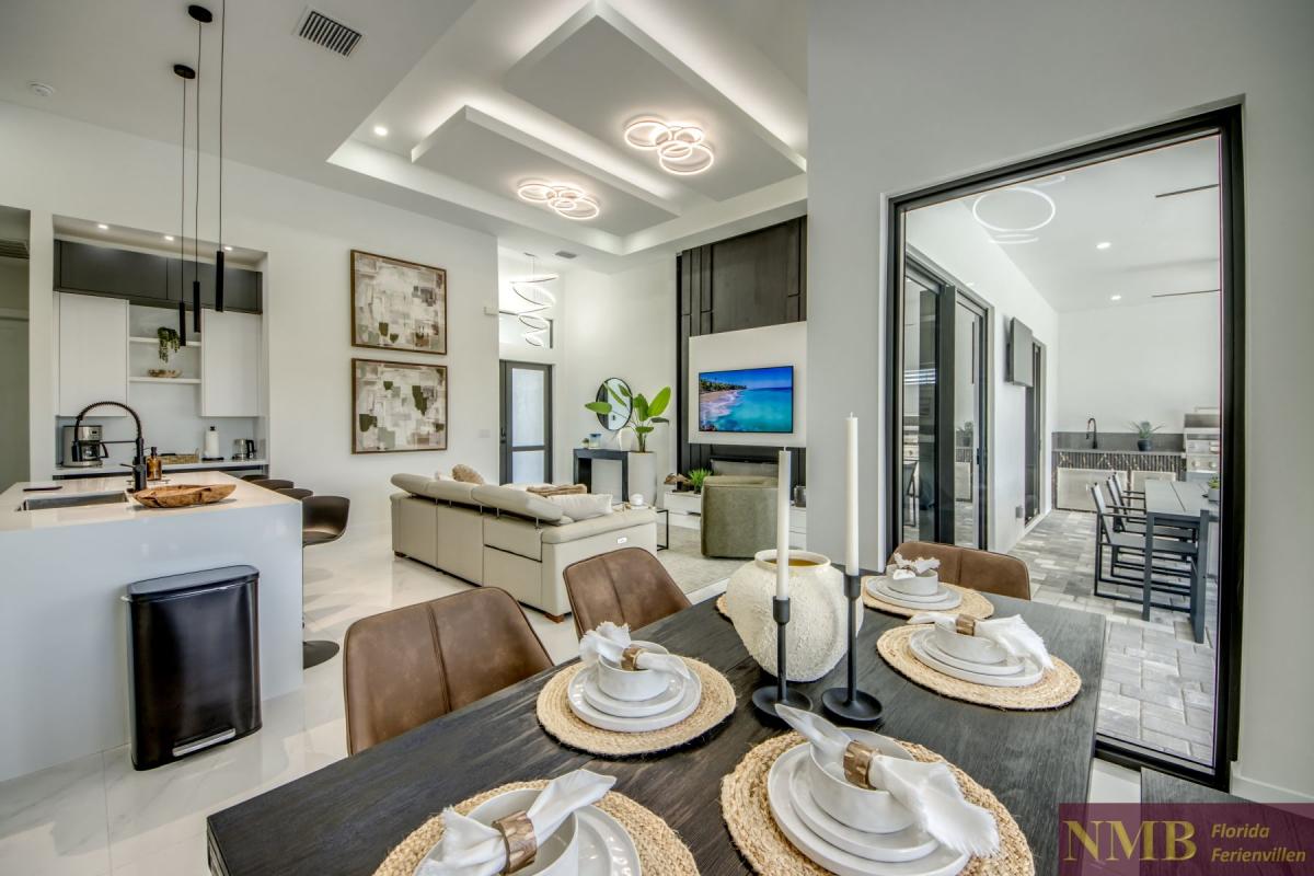 Ferienhaus-Cape-Coral-Momoa_23-Dining-Room