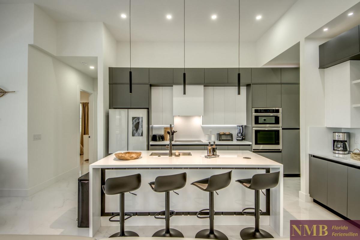 Ferienhaus-Cape-Coral-Momoa_28-Kitchen