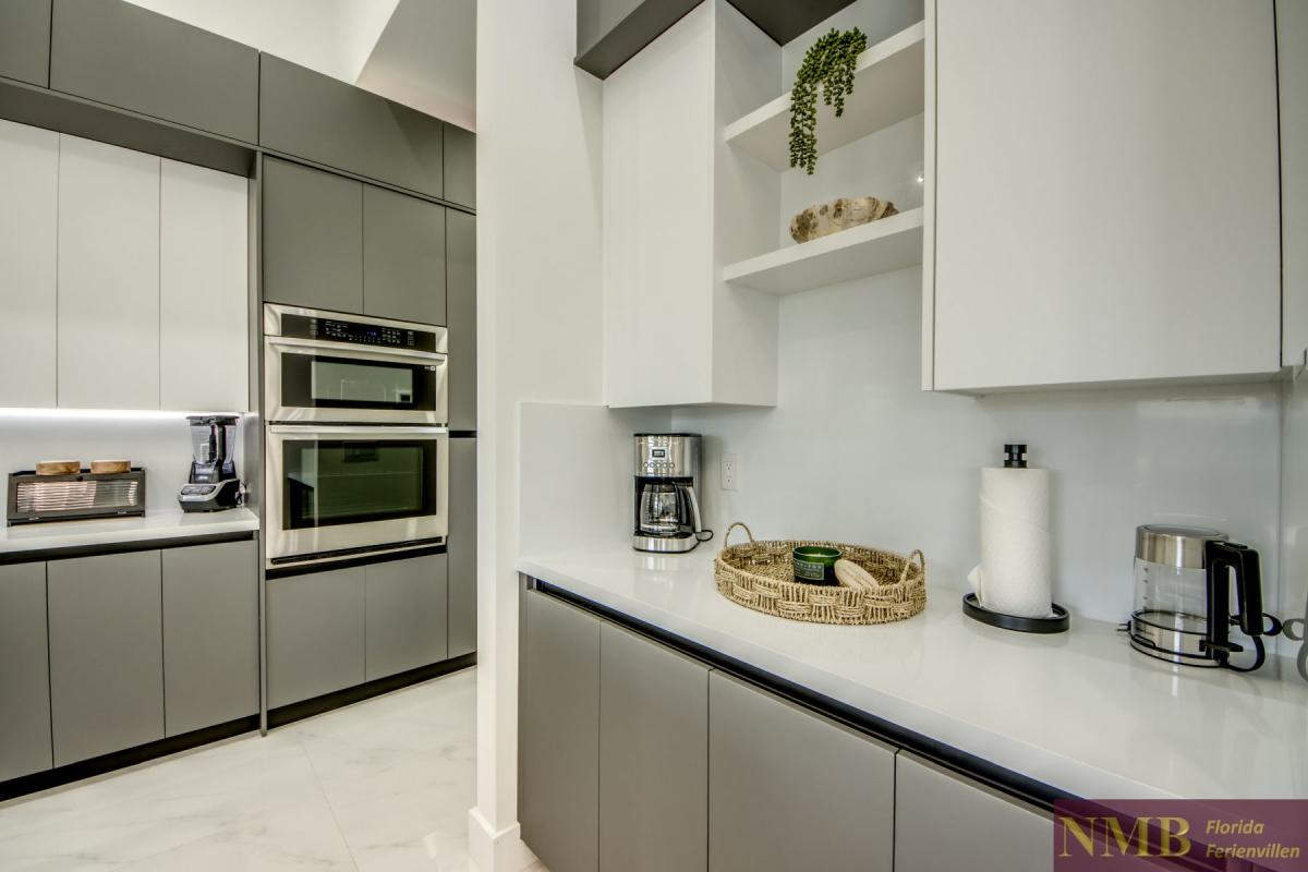 Ferienhaus-Cape-Coral-Momoa_35-Kitchen
