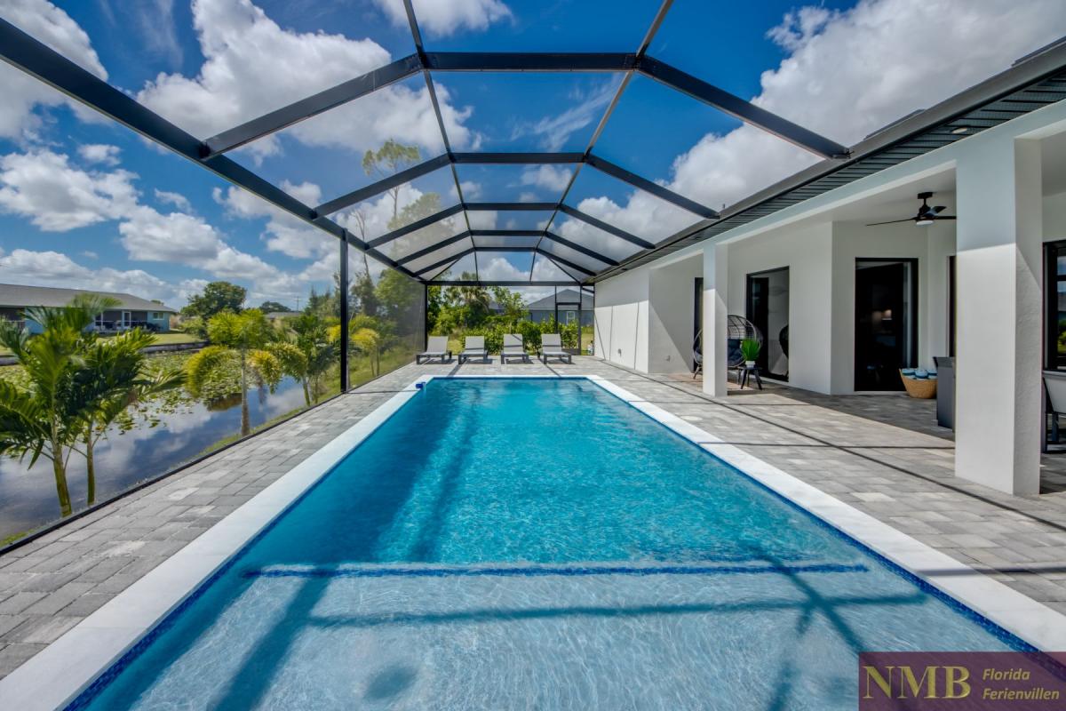Ferienhaus-Cape-Coral-Momoa_78-Pool