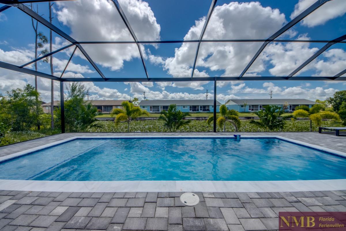Ferienhaus-Cape-Coral-Momoa_80-Pool