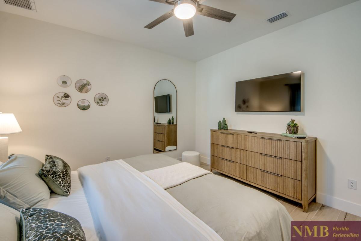 Ferienhaus-Cape-Coral-Overseas_53-Bedroom-3